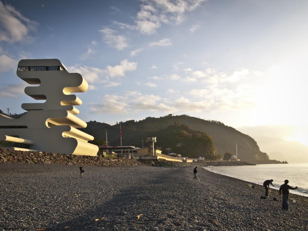 Guest House In Sarpi Exterior photo